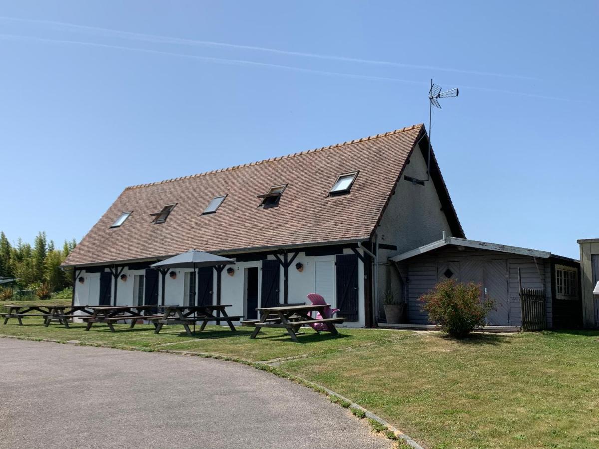 Resid Home 2 - Duplex Cosy Avec Parking Gratuit Saint-Léonard Esterno foto